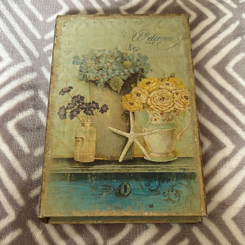 Floral Welcome Storage Book with Starfish - Blue & Yellow